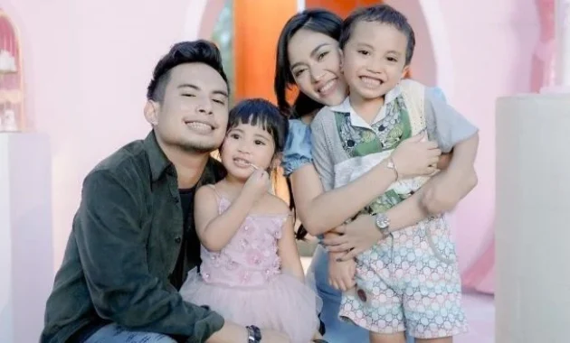 Niko Al Hakim Buka Suara soal Jual Rumah Anak, Singgung Klarifikasi ke Rachel Vennya