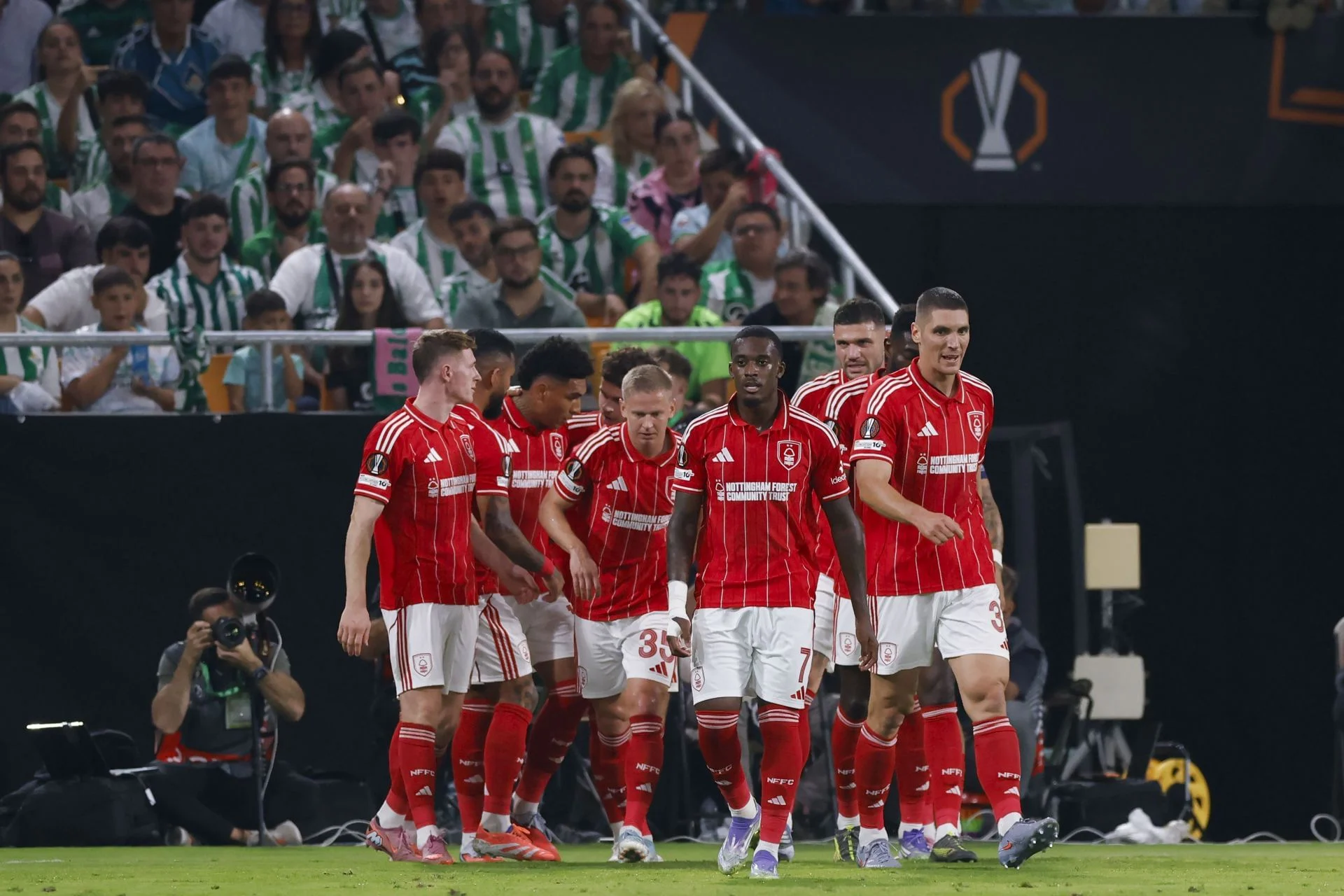 Nottingham Forest Hancurkan Sunderland 5-0, Langkah Nyaris Mengusir Degradasi