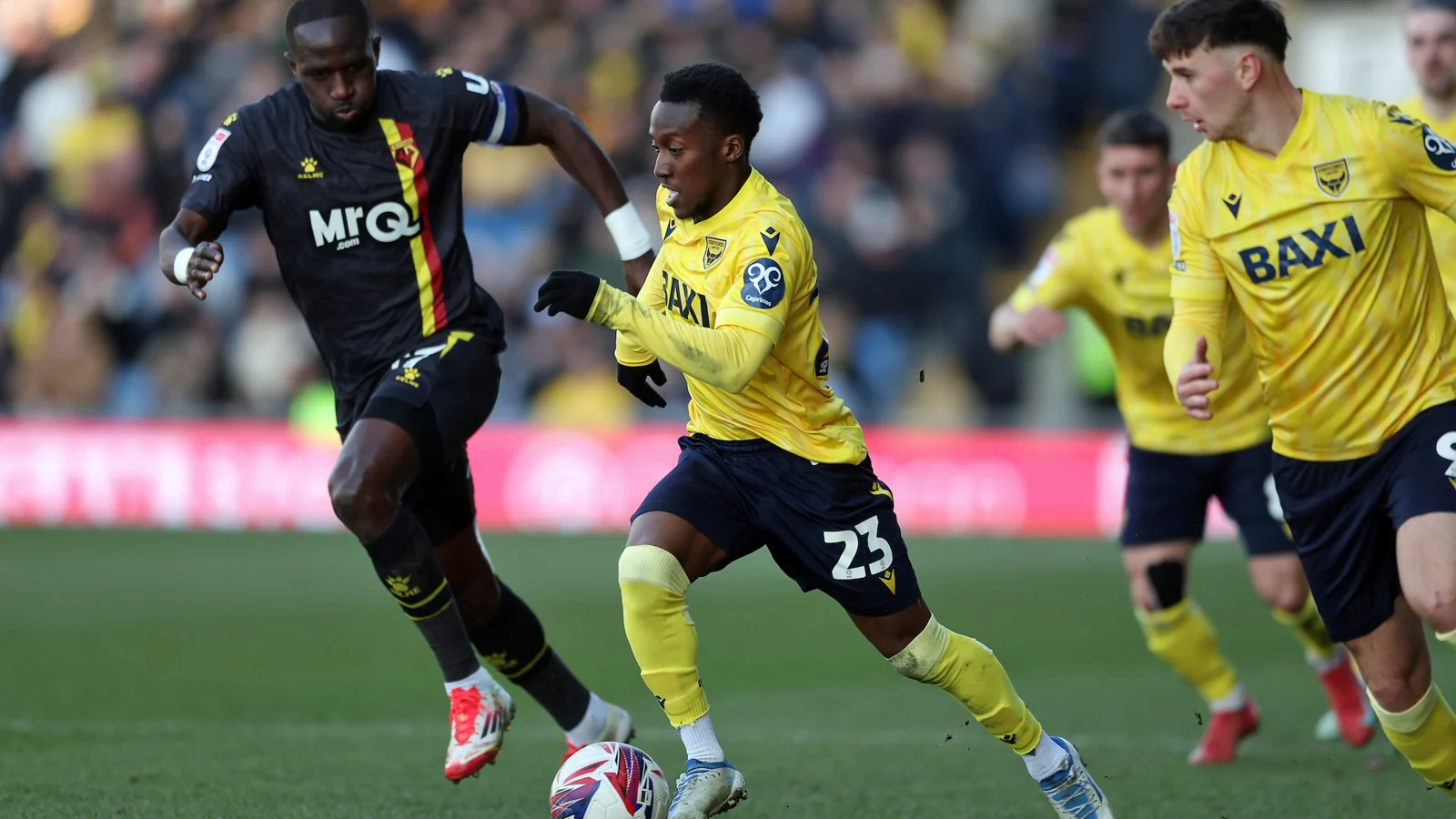 Oxford United Tumbangkan Watford: Strategi Bloomfield dan Kejutan Romeny Bawa Harapan Playoff