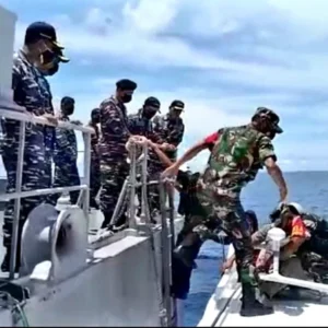 Pangkalan TNI Angkatan Laut Amankan Benda Asing yang Ditemukan Nelayan di Mataram