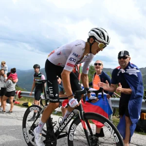 Paul Seixas Mengguncang Itzulia: Dominasi Puncak di Stage 5 Basque Country