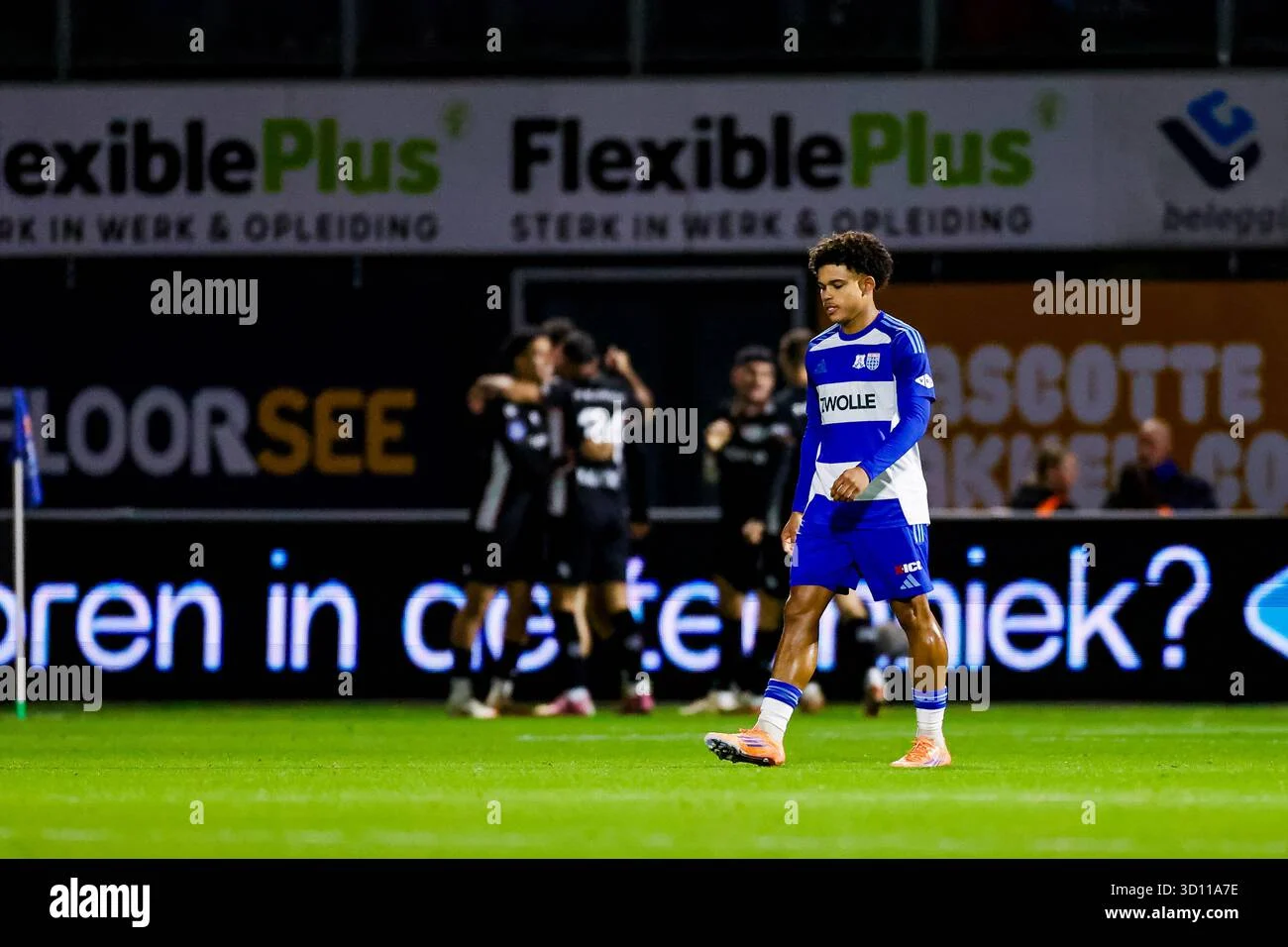 PEC Zwolle Terpuruk: Kekalahan Telak 6-1 dari PSV Memicu Krisis di Eredivisie