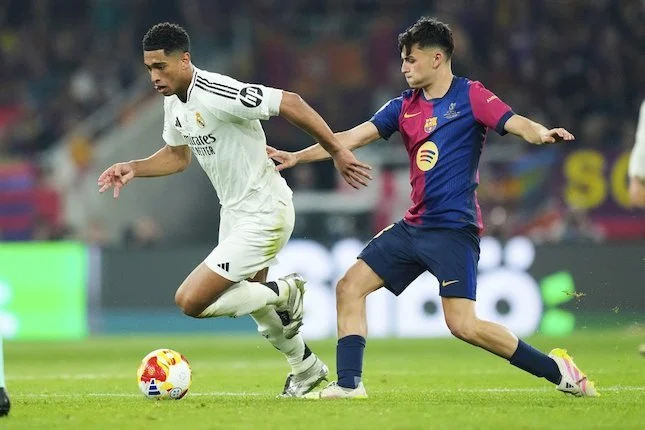 Pedri Buktikan Dominasi di Tengah Lapangan, Mengungguli Jude Bellingham dan Siap Kembali Hadir Lawan Celta Vigo