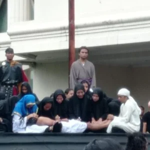 Pemeran Jalan Salib Rela Puasa demi Peran Yesus di Katedral Jakarta