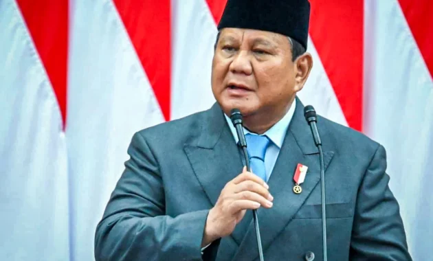 Pemerintah Luncurkan Buku Saku 0%: Bakom RI Optimistis Semangat Prabowo Bisa Menghapus Kemiskinan Pemerintah Luncurkan Buku Saku 0%: Bakom RI Optimistis Semangat Prabowo Bisa Menghapus Kemiskinan