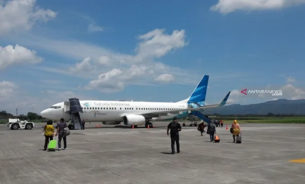 Pemerintah Tahan Kenaikan Tiket Pesawat di Tengah Lonjakan Harga Avtur Pemerintah Tahan Kenaikan Tiket Pesawat di Tengah Lonjakan Harga Avtur