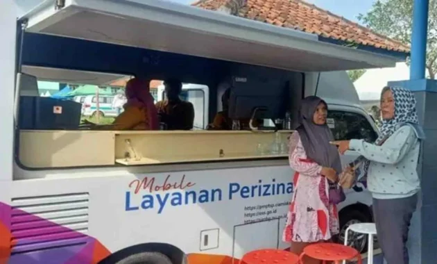Pemkab Serang Luncurkan Mobil Perizinan Keliling untuk Mempercepat Penerbitan NIB Pedagang Pemkab Serang Luncurkan Mobil Perizinan Keliling untuk Mempercepat Penerbitan NIB Pedagang