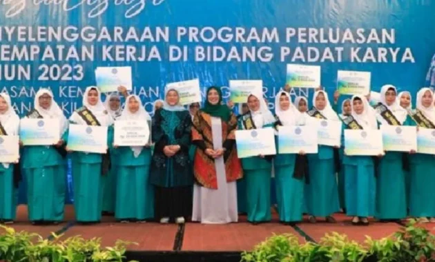 Pemprov Banten Dorong Wirausaha Perempuan melalui Program Stimulus Pemprov Banten Dorong Wirausaha Perempuan melalui Program Stimulus