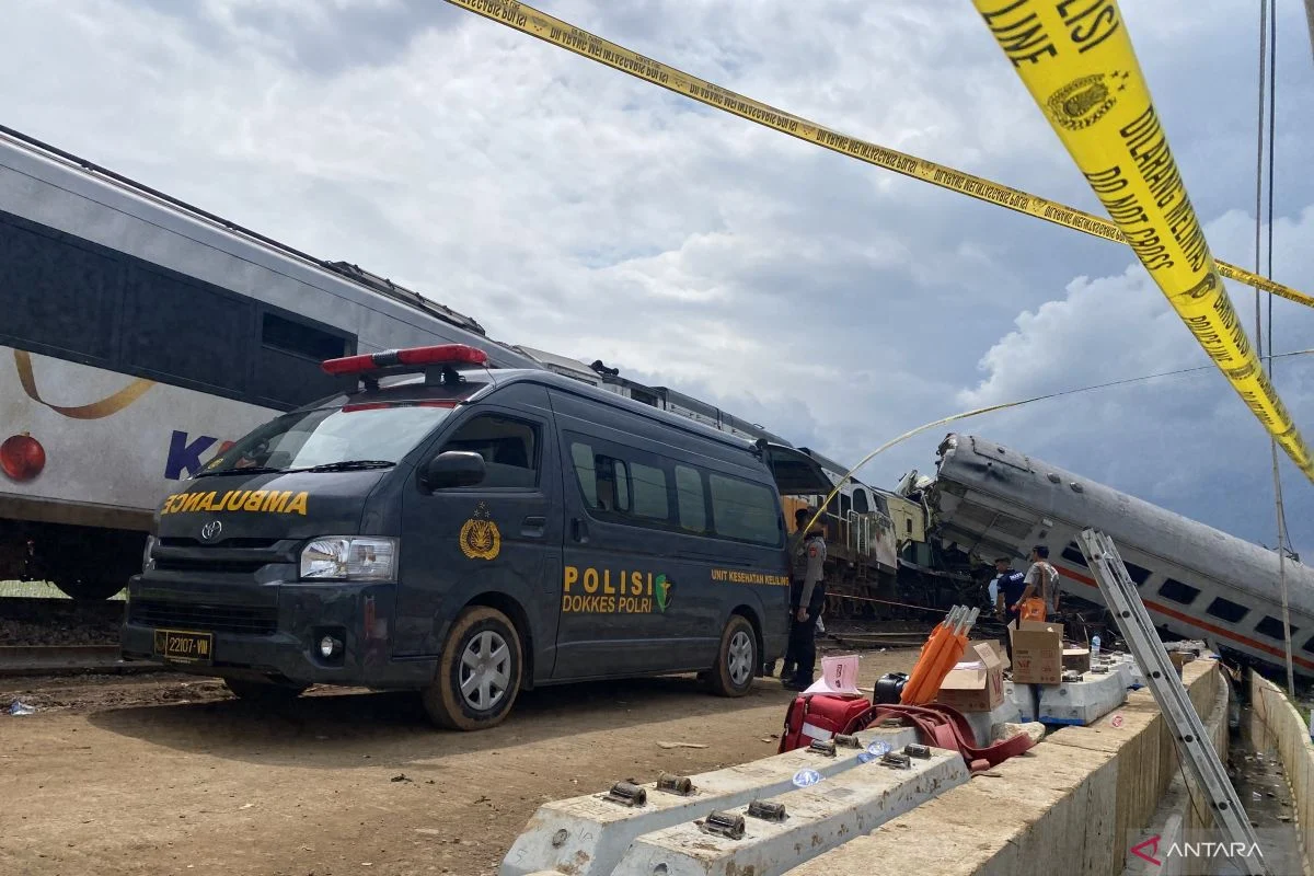 Pemprov Jabar Tanggung Biaya RS Korban Tabrakan Kereta, Korban Meninggal Dapat Santunan Rp 50 Juta