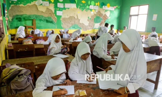 Pendidikan Jadi Prioritas: WFH ASN Berlaku Seluruh Pemerintah, Guru Tetap Hadir Saat Siswa Masuk