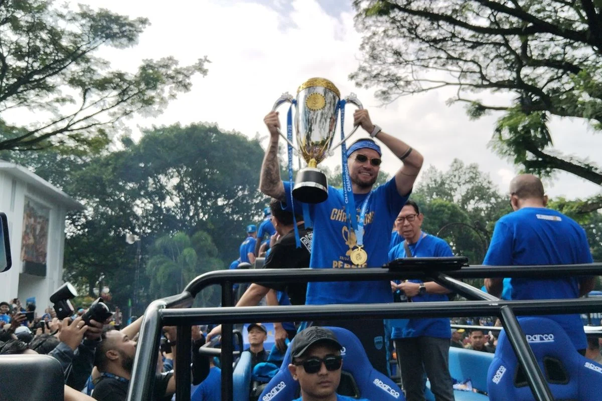 Persib di Ujung Jalan Juara: Marc Klok Janjikan Pertaruhan Kualitas di Delapan Laga Terakhir