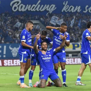Persib Hadapi Bhayangkara di Pekan 28: Tantangan Besar dari Tim Seimbang dan Kompetitif