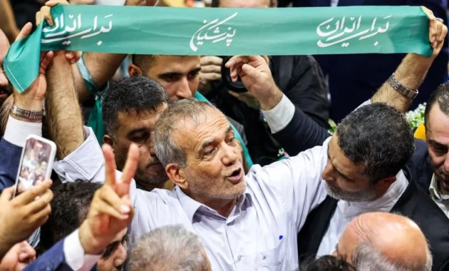 Pezeshkian: Iran tidak akan Meninggalkan Saudaranya di Lebanon