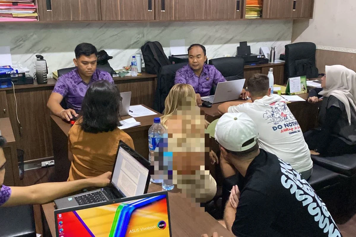 Polres Badung Ungkap WNA AS Gelapkan MacBook Modus COD di Canggu