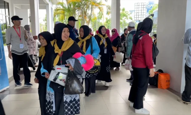PPIH Batam Pastikan Calon Haji Terlayani Saat Penundaan Penerbangan