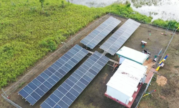 Prabowo Dorong Percepat Pembangunan PLTS untuk Kurangi Ketergantungan Energi Fosil Prabowo Dorong Percepat Pembangunan PLTS untuk Kurangi Ketergantungan Energi Fosil