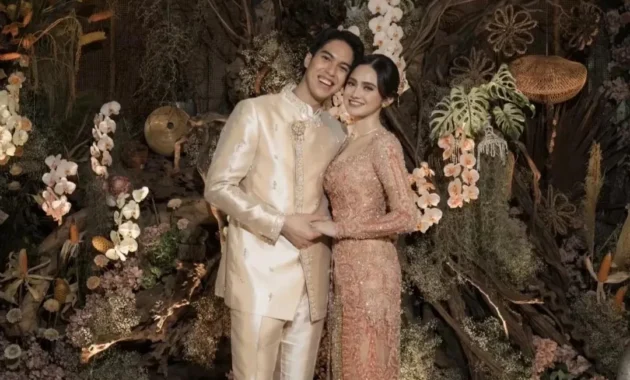 Prabowo Subianto Hadiri Resepsi Pernikahan El Rumi dan Syifa Hadju