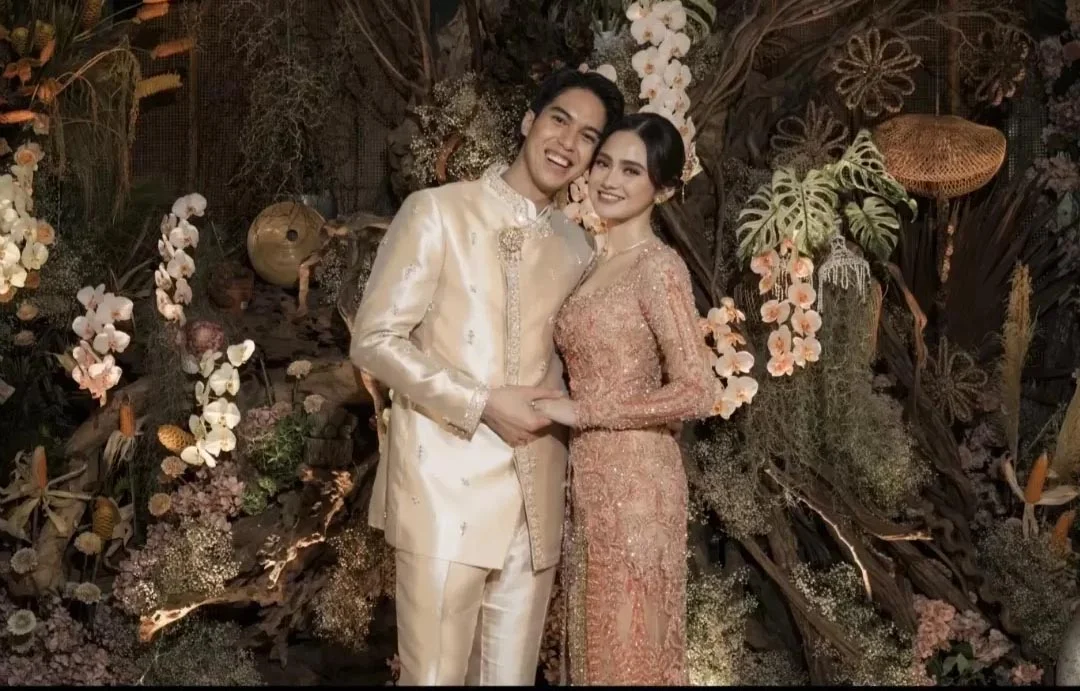 Prabowo Subianto Hadiri Resepsi Pernikahan El Rumi dan Syifa Hadju