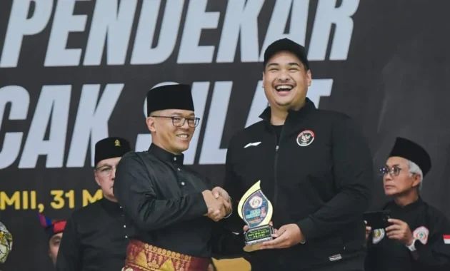 Prabowo Tegaskan Pencak Silat Cerminkan Kepribadian Bangsa pada Pembukaan Munas XVI PB IPSI Prabowo Tegaskan Pencak Silat Cerminkan Kepribadian Bangsa pada Pembukaan Munas XVI PB IPSI