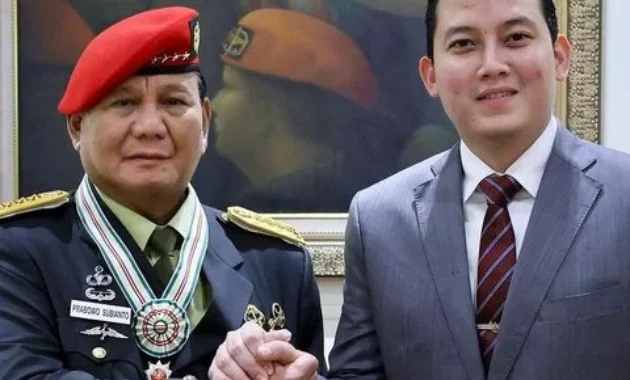Prabowo Ungkap Selamat HUT Ke-74 Kopassus Lewat Foto Pakai Baret Merah