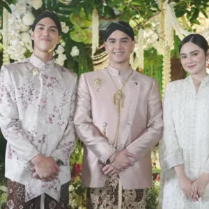 Presiden Prabowo Hadiri Resepsi Pernikahan El Rumi dan Syifa Hadju di Raffles Hotel Jakarta