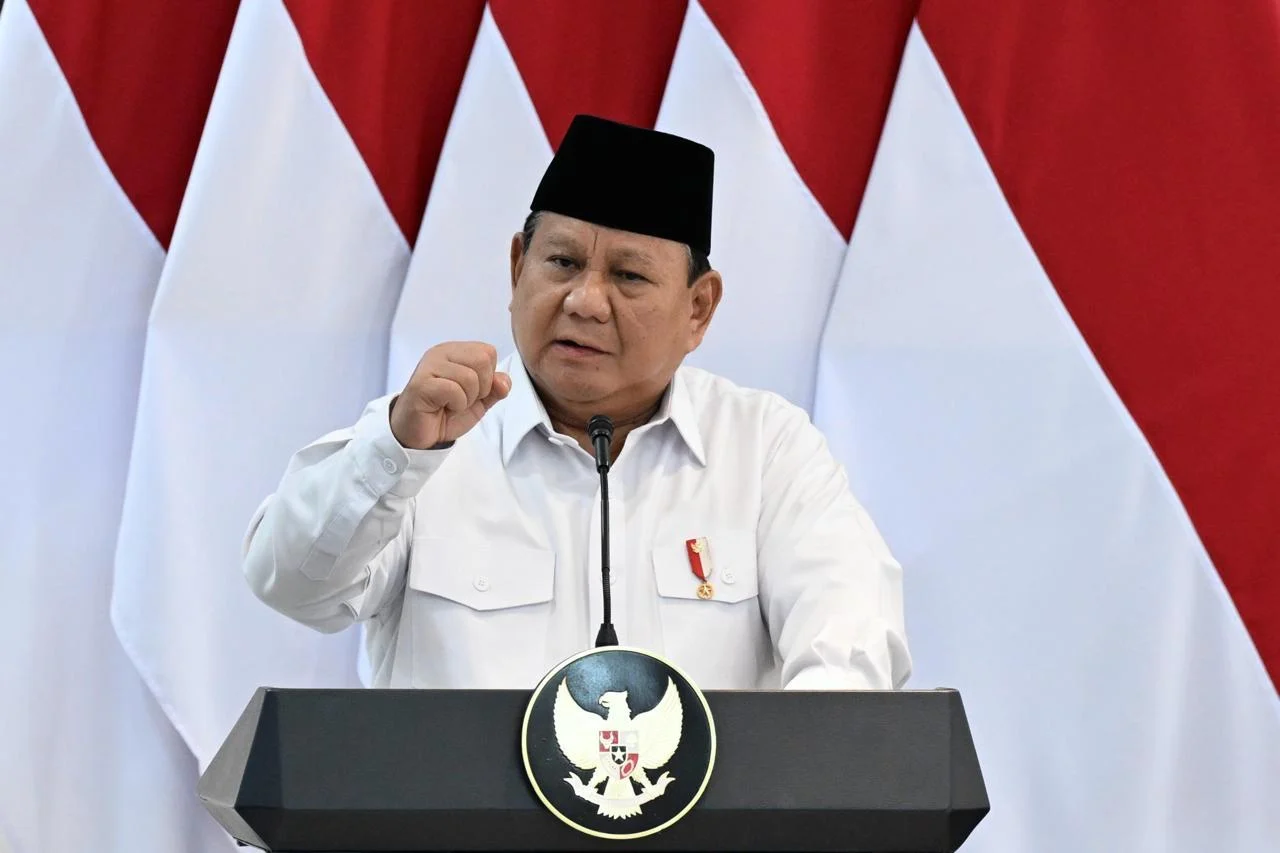 Presiden Prabowo Pimpin Raker Sore Ini Setelah Rutinitas Renang Pagi 05.00 WIB – Kabinet & Dirut BUMN Diundang!