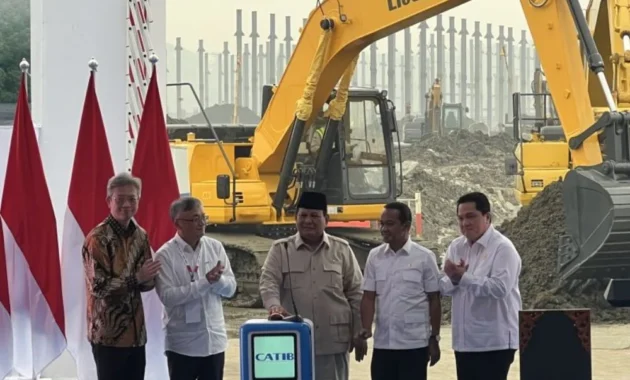 Presiden Prabowo Resmikan 13 Proyek Hilirisasi Tahap II