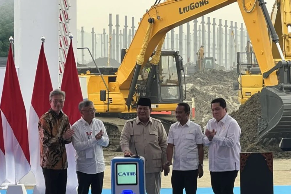 Presiden Prabowo Resmikan 13 Proyek Hilirisasi Tahap II