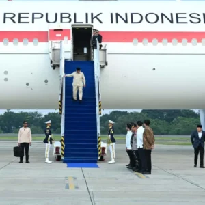 Presiden Prabowo Tiba di Tanah Air Usai Lawatan dari Rusia dan Prancis, Bawa Oleh-oleh Berbagai Kesepakatan Strategis