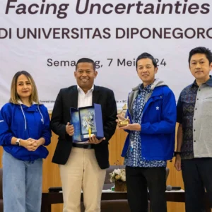 Prestasi Mahasiswa Undip, Rincian UKT, dan Tantangan Lingkungan Kampus: Harmoni Ilmu, Spiritualitas, serta Kesejahteraan Mahasiswa