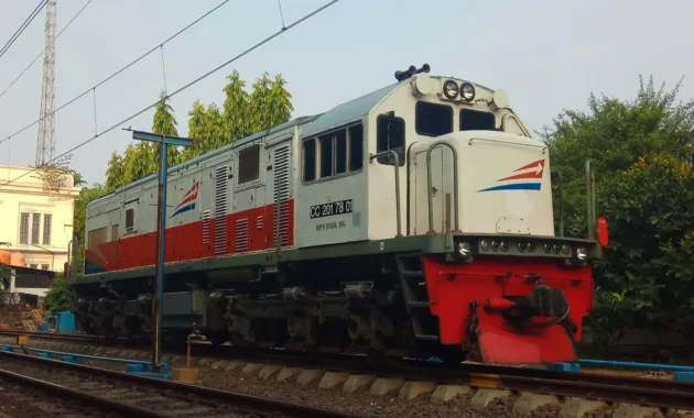 Program Belanja Nasional Capai Semua Lokomotif dan Genset PT Kereta Api Pakai B40