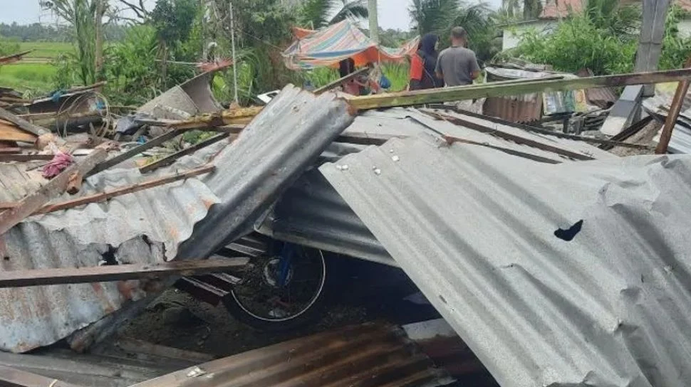 Puting Beliung Rusak 27 Rumah di Kabupaten Bekasi