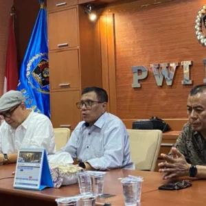 PWI Minta Wartawan Patuhi Kode Etik Saat Liputan Konflik di Halmahera Tengah