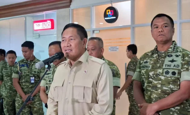 Ratusan Calon Komcad ASN Digembleng di Brigif 1 Marinir, Menhan: ASN Wajib Beri Pengabdian Terbaik