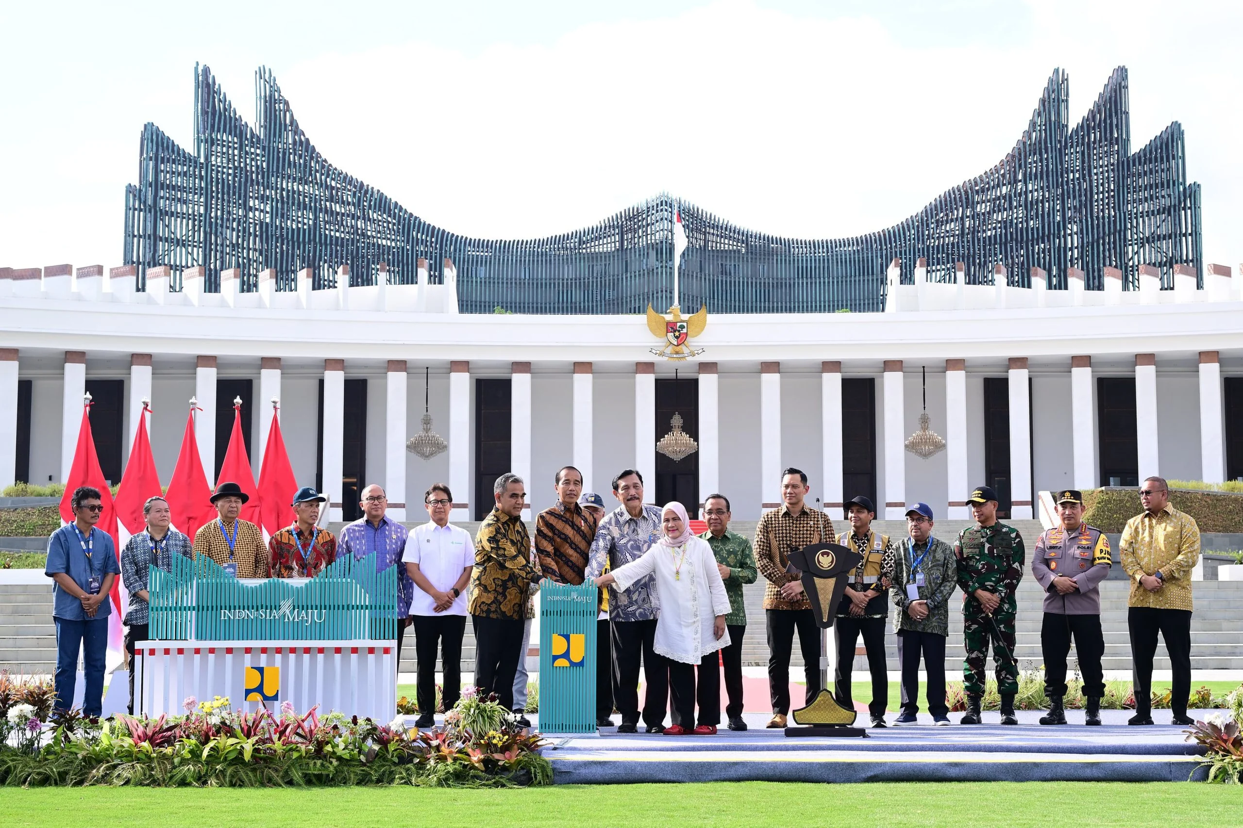 Ribuan Siswa SMK dan Taruna Nusantara Saksikan Jejak Kerja Presiden Prabowo di Istana