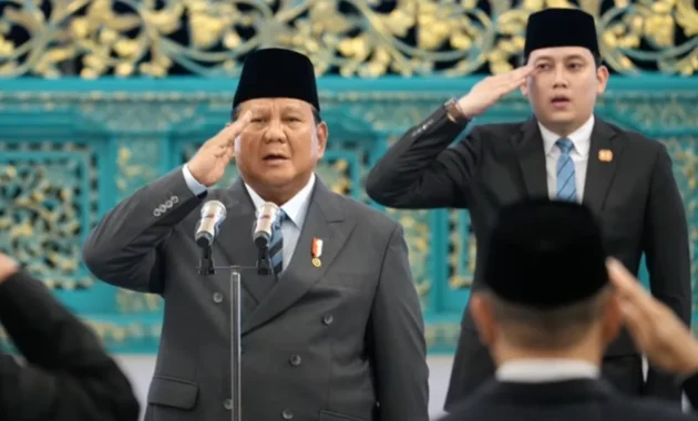 Rocky Gerung Soroti Menteri Mantan Napi Saat Hadiri Reshuffle Kabinet Prabowo di Istana