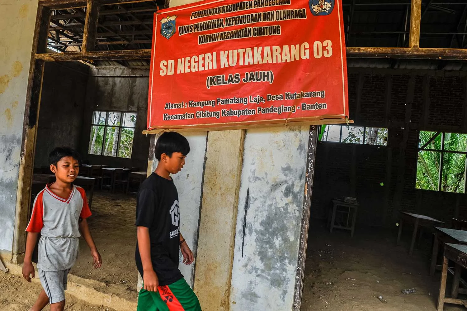 Ruang Kelas SD Negeri Kutakarang 03 Rusak Berat Akibat Pergerakan Tanah di Pandeglang