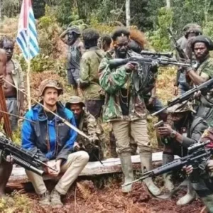 Rumah Dibakar, Warga Mengungsi, Drone TNI Pantau Pelaku Bersenjata di Papua Tengah