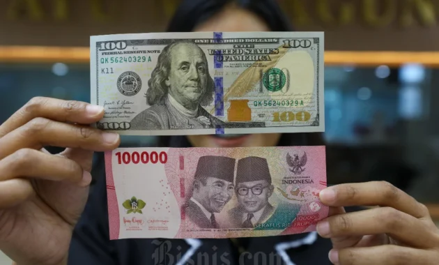 Rupiah Diprediksi Tak Bertaji Pekan Depan di Atas Rp17.000