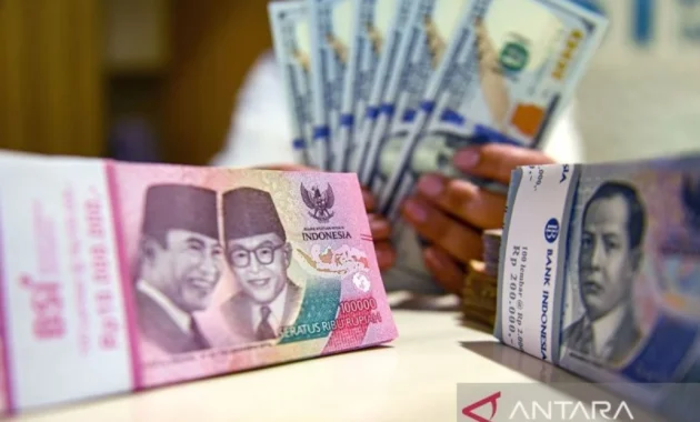 Rupiah Ditutup Loyo Rp 17.105 per Dolar AS, Dipicu Sentimen Global dan Beban Subsidi Energi Rupiah Ditutup Loyo Rp 17.105 per Dolar AS, Dipicu Sentimen Global dan Beban Subsidi Energi