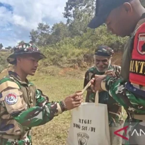 Satgas Yonif 511 Perkuat Komunikasi dengan Tokoh Masyarakat Karubaga untuk Stabilisasi Keamanan Papua