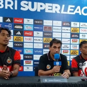 Semen Padang Telan Kekalahan 0-2 dari Persib Bandung