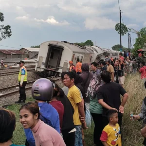 Sepenggal Kisah Duka dari Kecelakaan Kereta di Stasiun Bekasi Timur