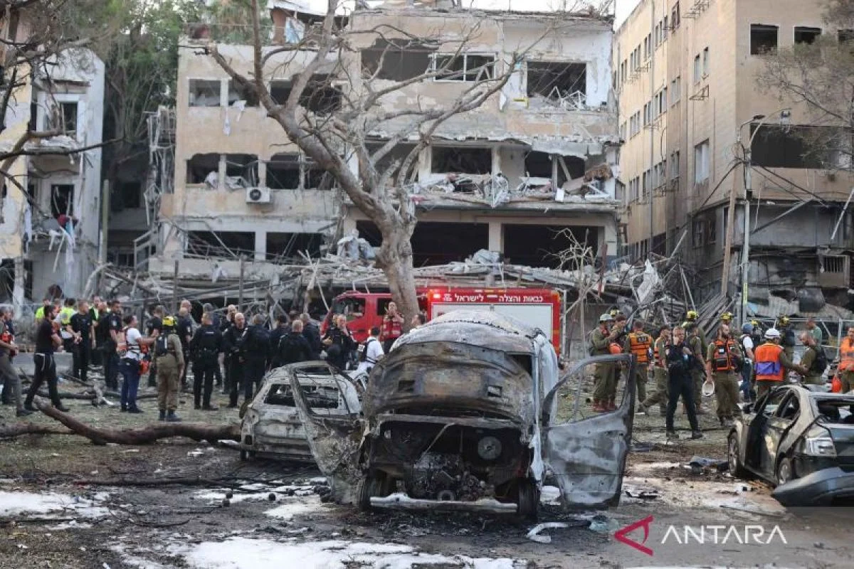 Serangan Udara AS-Israel Guncang Industri Iran: Dari Petrokimia hingga Raksasa Farmasi