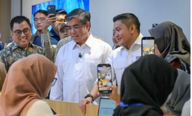 Seskab dan Menaker Bahas Penambahan Kuota Magang Nasional 2026-2027 untuk Perkuat SDM