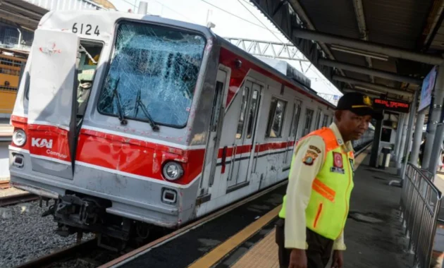 Sinyal Error Picu Kecelakaan Kereta vs KRL di Bekasi? Ini Tanggapan Menhub Dudy