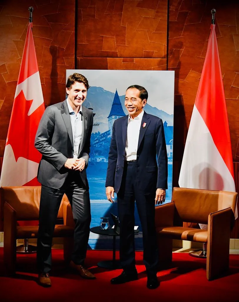 Skandal Keluarga, Tekanan AS, dan Tantangan Demokrasi: Justin Trudeau di Persimpangan Kebijakan