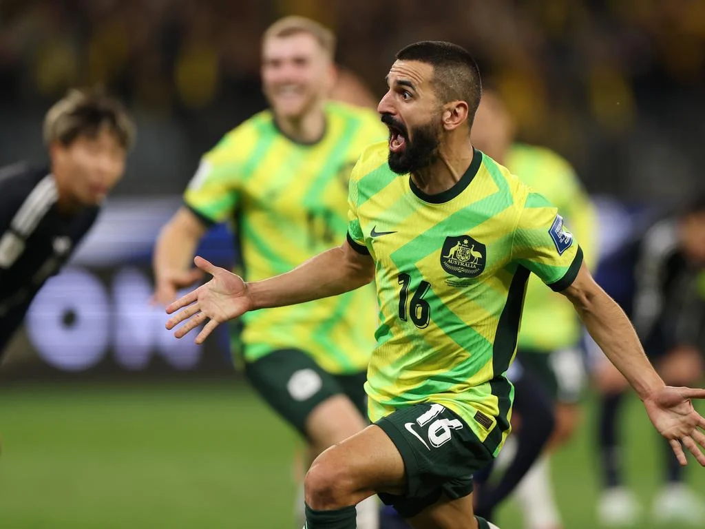 Socceroos Guncang Curacao: Debut Gemilang Lucas Herrington dan Kisah Aziz Behich yang Menggugah