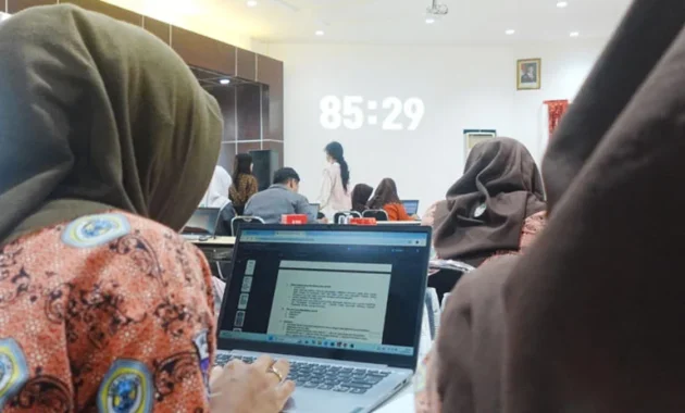 Soroti Wacana Penghapusan Prodi, DPR Ingatkan Kemendiktisaintek Beri Dasar Kajian Akademik