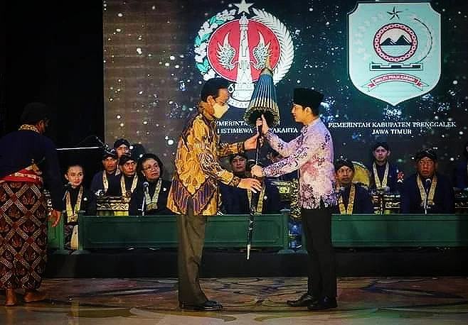 Sri Sultan HB X Sambut Jenazah Kopda Anumerta Farizal di Adisutjipto